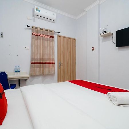 Reddoorz Syariah Near Stasiun Lrt Bumi Sriwijaya Hotel Палембанг Екстериор снимка